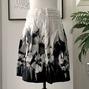 🖤Le Chateau Black & White A line Skirt